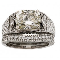 18k White Gold Cushion Diamond Engagement Ring And Wedding Band Set 