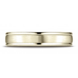 14k Yellow Gold 4mm Comfort-Fit Satin-Finished High Polished Round Edge Carved Design Band